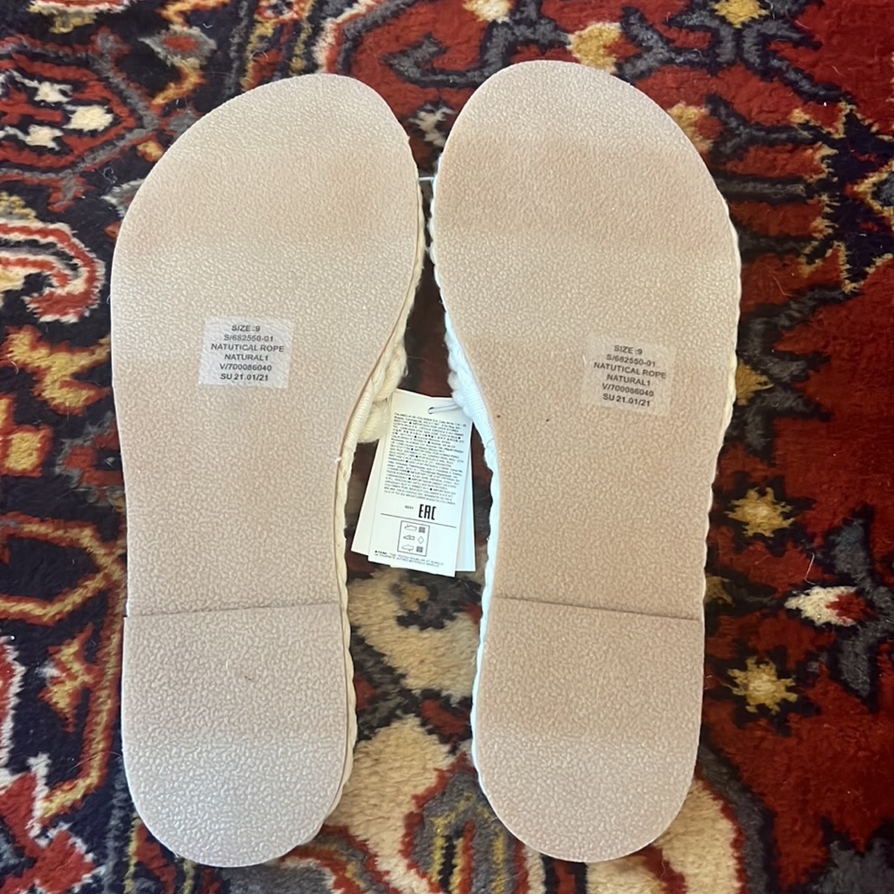 NWT Rope Sandals - Picture 3 of 3